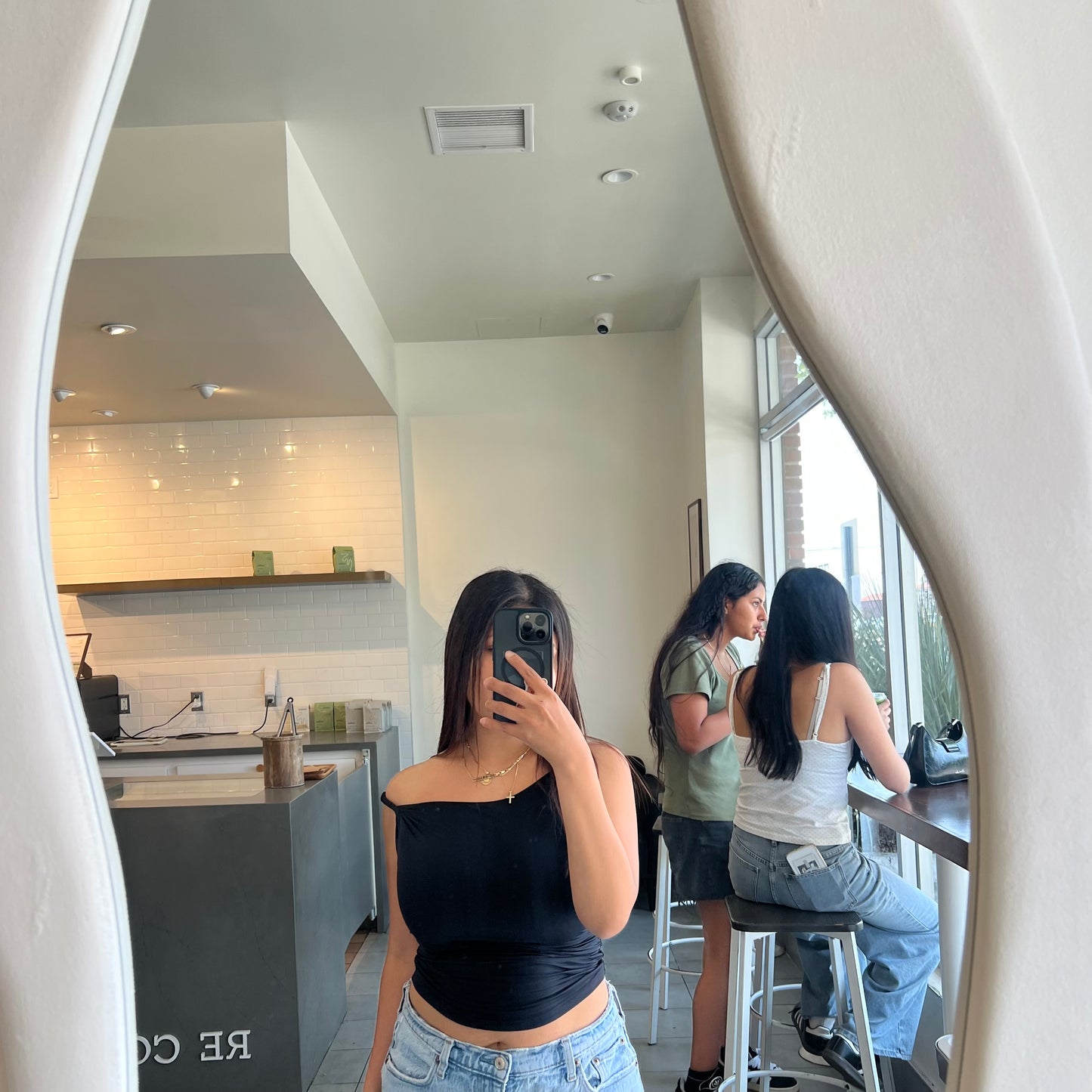 ASYMMETRICAL TOP